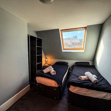 2 Bedroom Apartment In The Heart Of Newcastle - Spacious - Sleeps 7 Extérieur photo